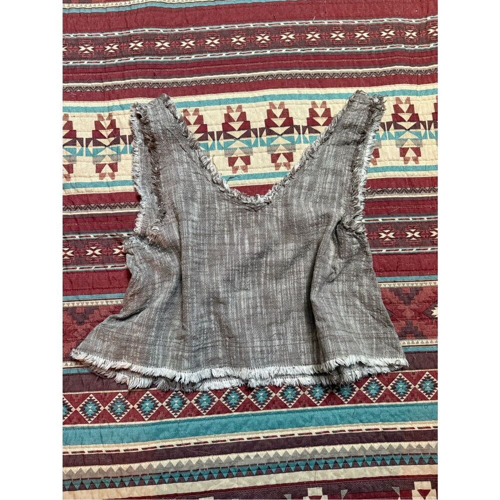 Urban outfitters cropped Fringe Hem Tank Top - brown size medium